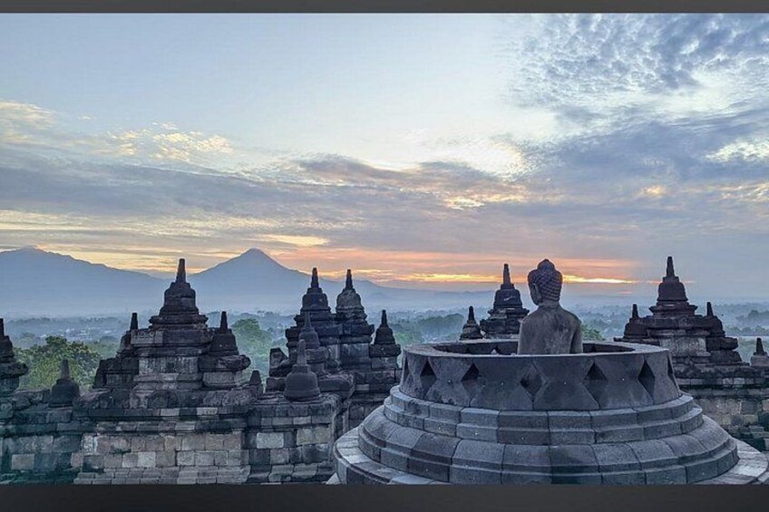 Borobudur Sunrise CLIMB at temple and Prambanan tour 1 Day Tour 5