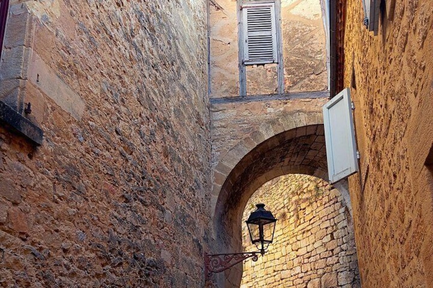Private Walking Tour of SARLAT with Tastings by Exploreo24 2