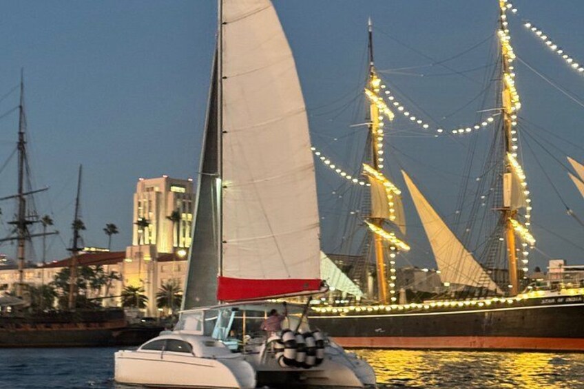 2.5-Hour Small-Group Catamaran Sail with Drinks 4