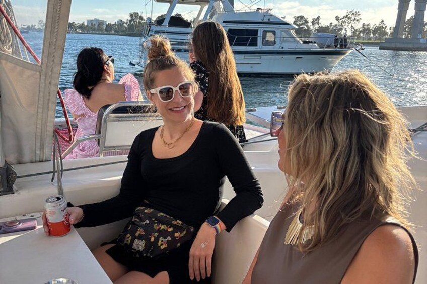 2.5-Hour Small-Group Catamaran Sail with Drinks 3