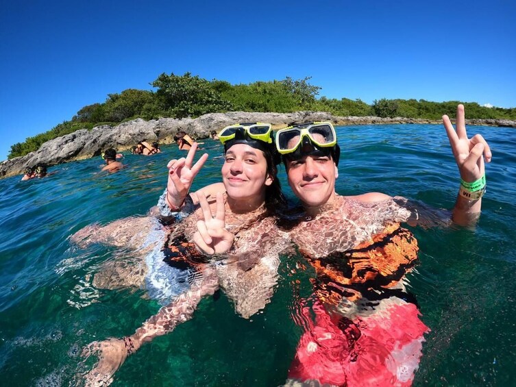 Isla Mujeres Catamaran: Unlimited Drinks & Optional Food from Costa Mujeres 3