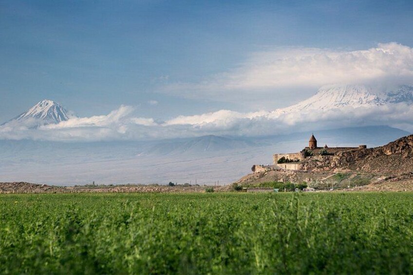 Group tour to Khor Virap, Noravank, Areni Cave 4