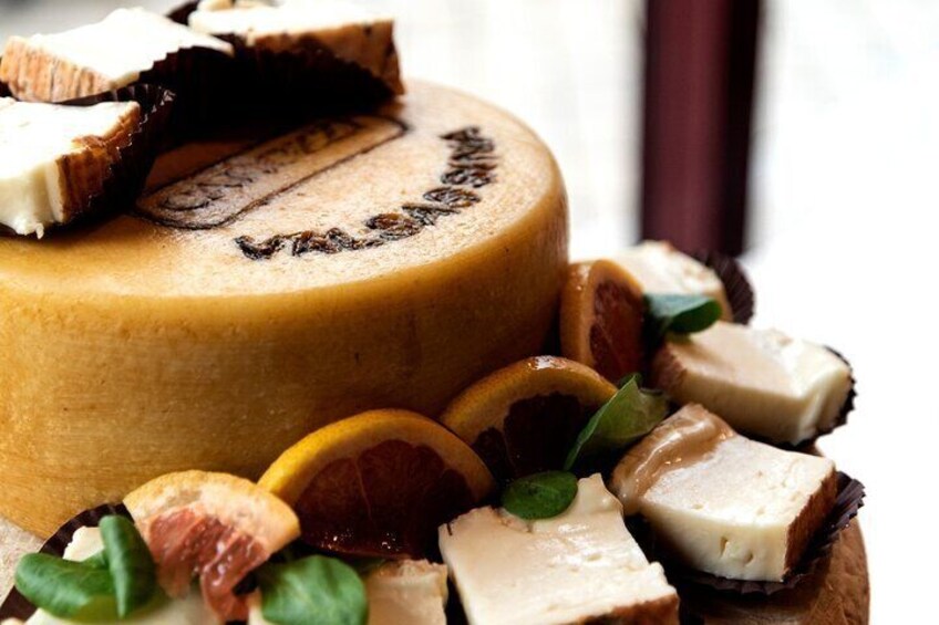 Visit the Dairy with Cheese Tasting with Bus Transportation 1