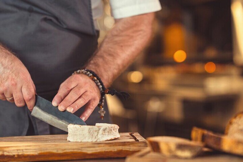 Visit the Dairy with Cheese Tasting with Bus Transportation 4