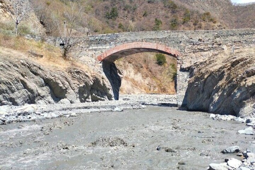 Ulu bridge-Gakh-Ilisu-Sheki tour-Qax tour-Georgian Azerbaijan tour 3