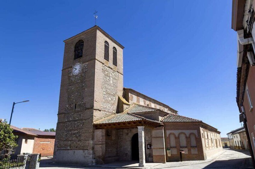 Hello Segovia: Private 2-Hour Intro City Walk with Local Guide 3