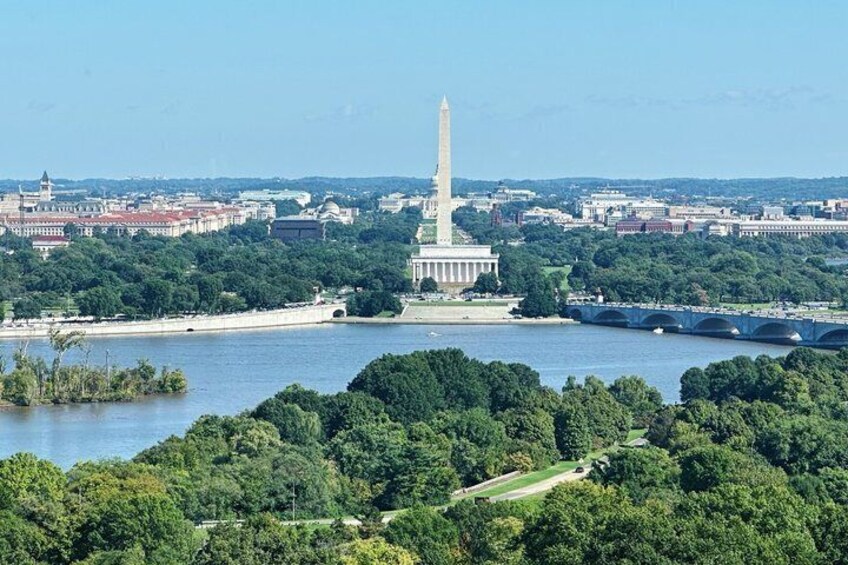 Het Washingtonmonument, het Lincoln Memorial en de Potomac rivier. 2