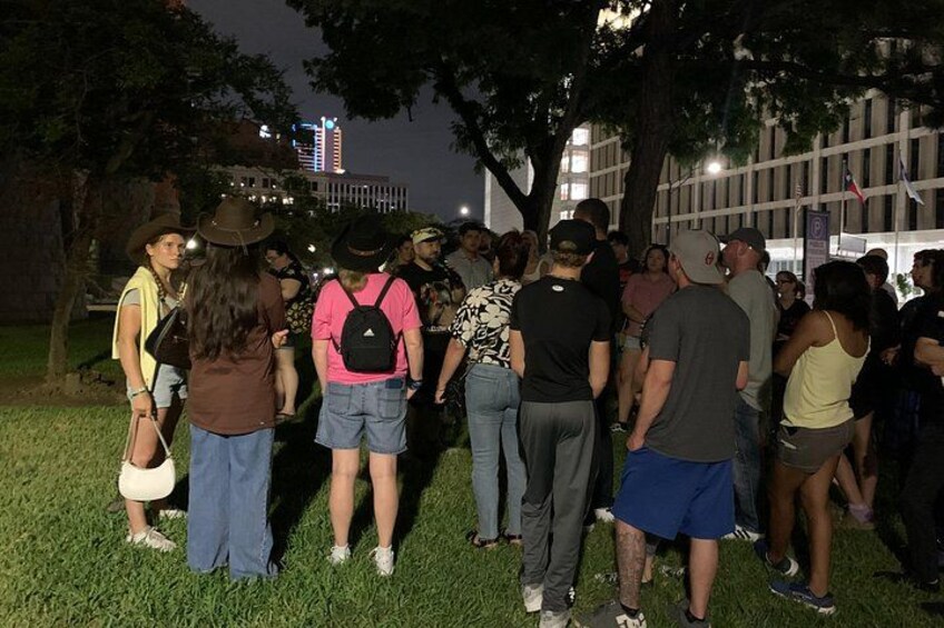 A crowd hears one of Frank's stories 3