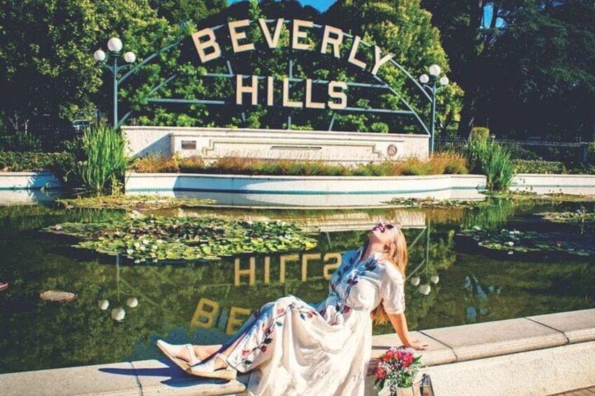 LA, Hollywood, Beverly Hills, and Beach Tour with Hotel Pickup 3