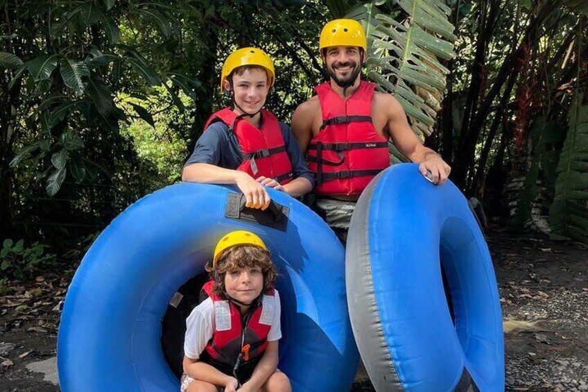 Tubing Tour and Horseback Riding in Rio Celeste 4