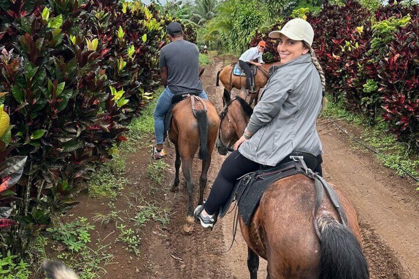 Tubing Tour and Horseback Riding in Rio Celeste 1