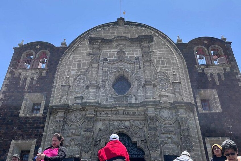 Meet the Basilica of Guadalupe with snack 3