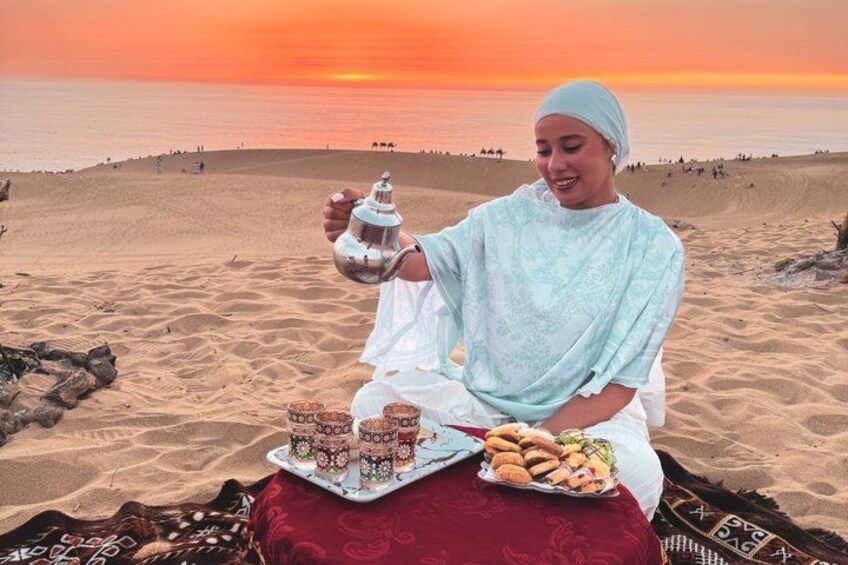 Timlalin Dunes Sunset Experience with Camel Ride & Tea Picnic 5