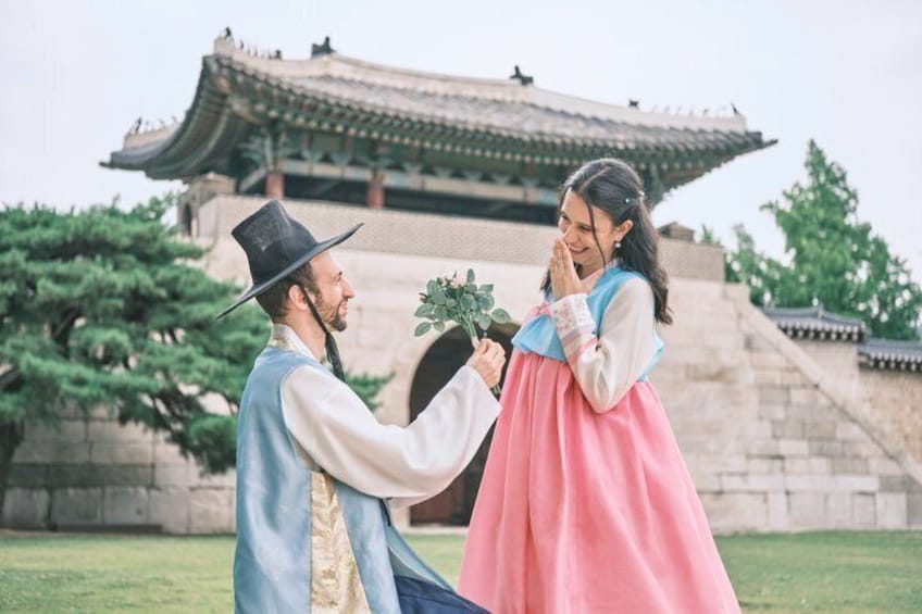 Cinematic Hanbok Photoshoot at Seoul Gyeongbokgung 4
