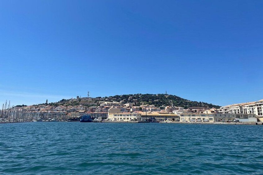 Excursion to Sète Fishing and oyster district 5