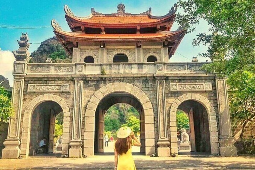 From Hanoi: Hoa Lu, Trang An or Tam Coc & Mua Cave Day Tour 3