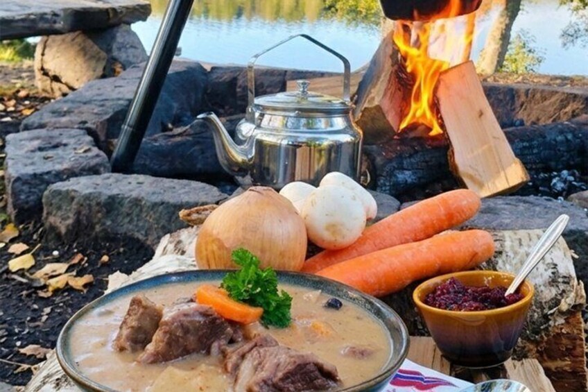 Private Chef Forest Dinner: Authentic Norwegian Food Tour in Oslo 1