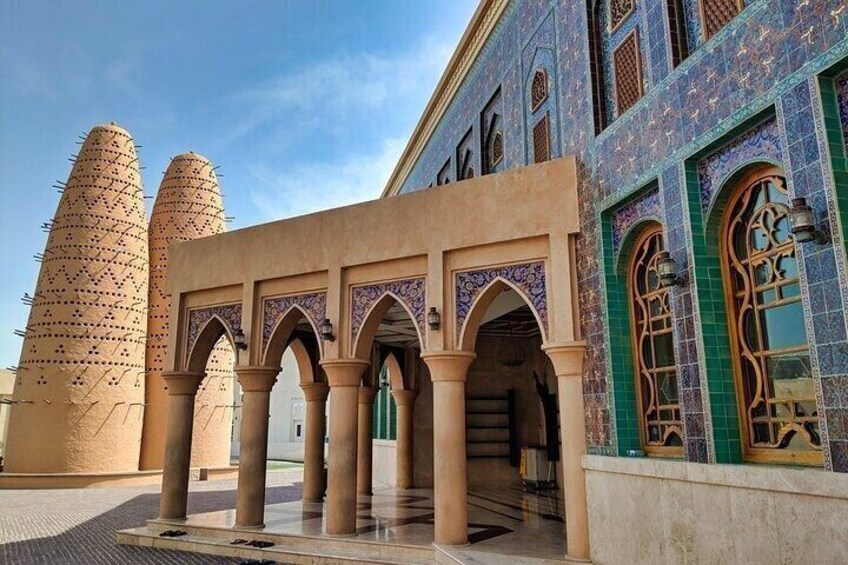 Private Hamad Airport (DOH) Transfer to Doha City 4