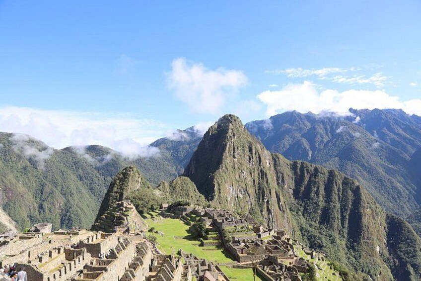Machu Picchu, oude Inca-ruïnes, met een berg als achtergrond. 3