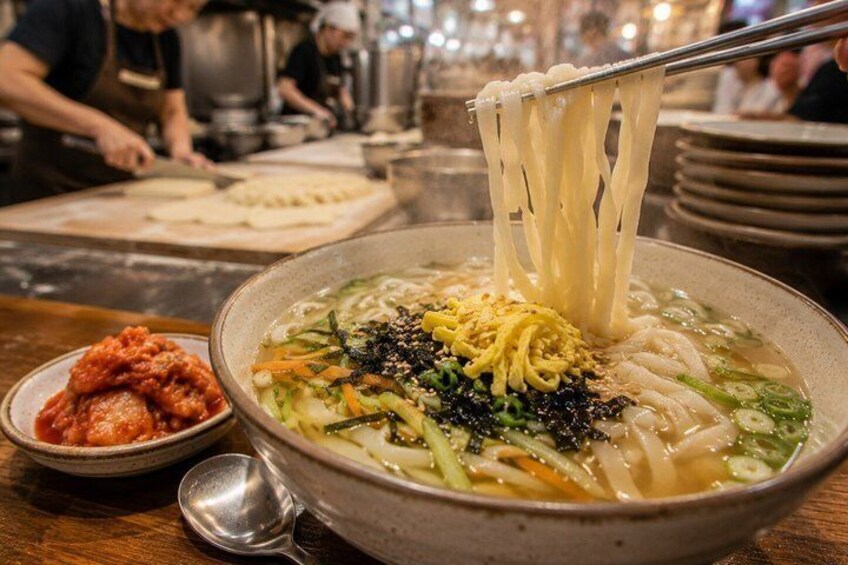 Seoul Gwangjang Market Street Food Tour 2