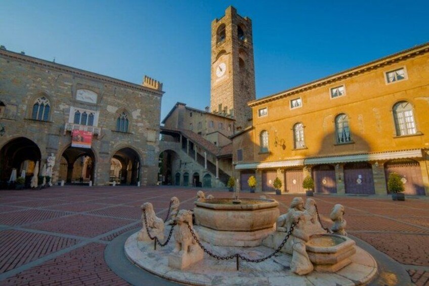TOP Bergamo: Private Guided Tour with your mobile 5