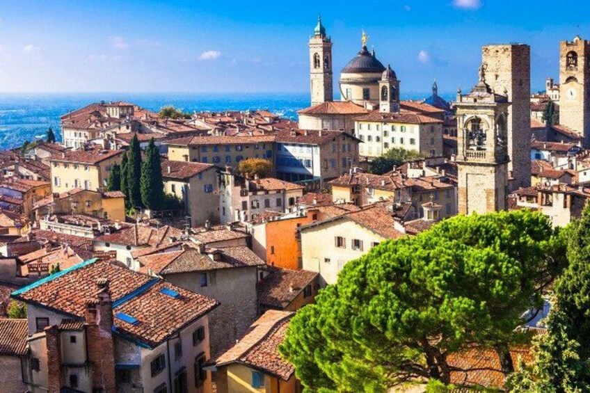 TOP Bergamo: Private Guided Tour with your mobile 4