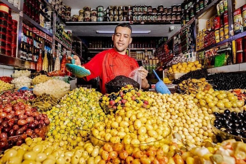Souk Secrets Food Tour with 15+ Tastings 2