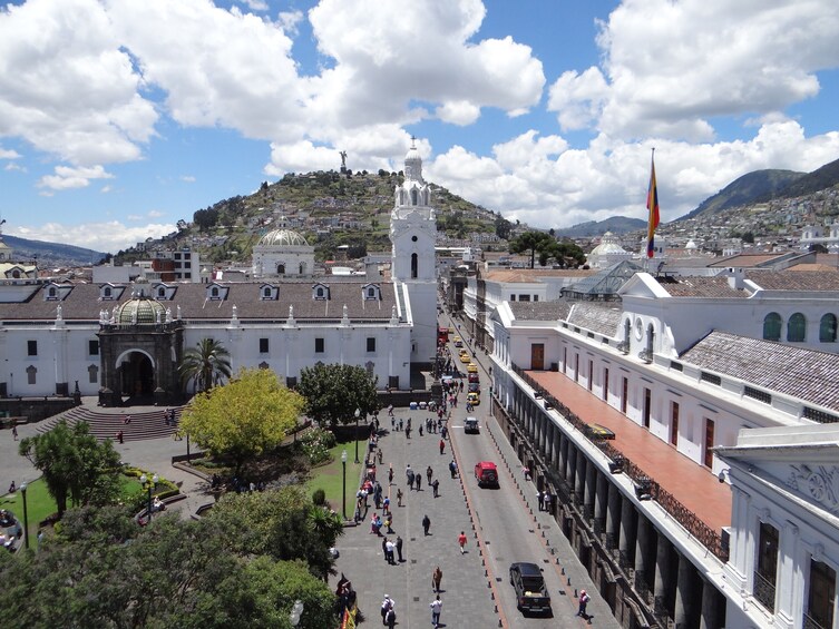 Half-Day Quito City Tour: Cathedral, Compañia Church, Panecillo. 1