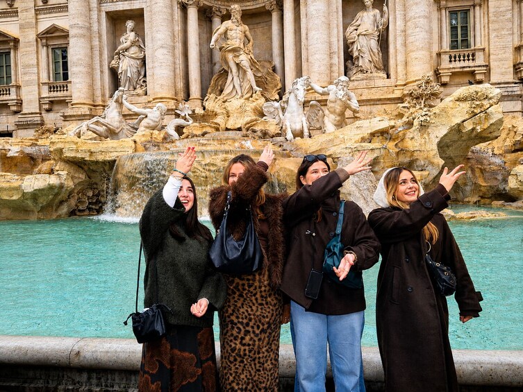 Trevi Fountain Ticket + City Walking with Optional Underground Guided Tour 1