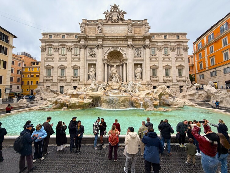 Trevi Fountain Ticket + City Walking with Optional Underground Guided Tour 2