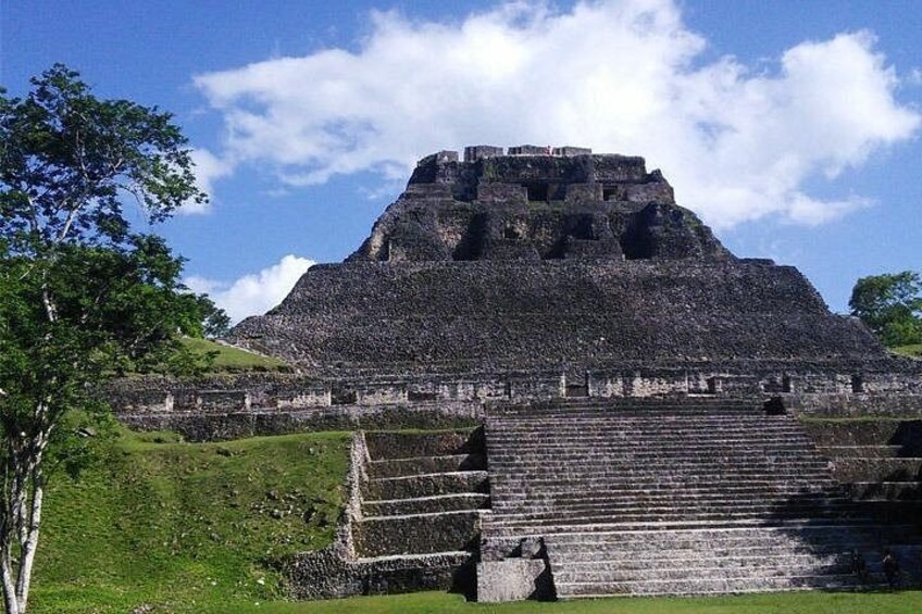 Full-Day ATM Cave and Xunantunich Maya Temple Combo 3