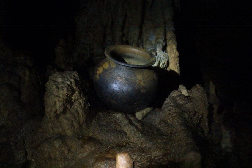 Full-Day ATM Cave and Xunantunich Maya Temple Combo 2