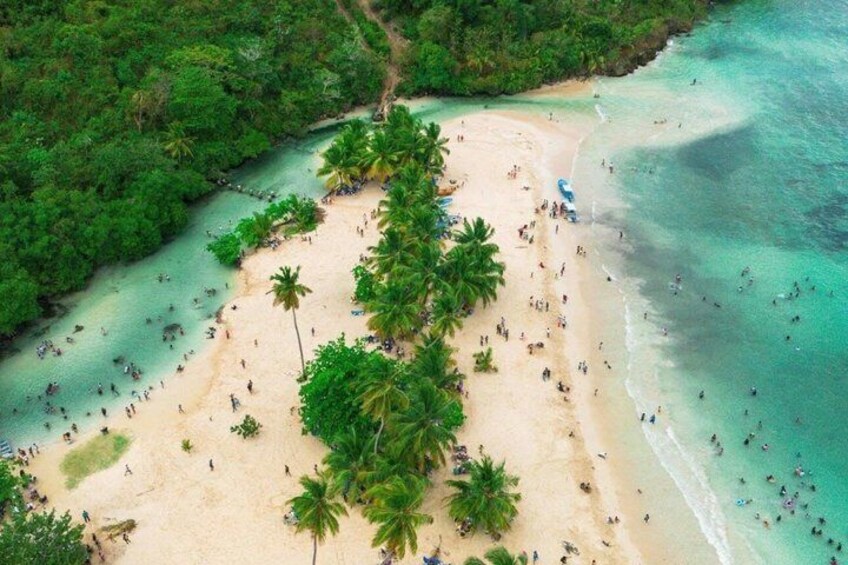 Beach sippy in the Galeras snolkelin 4