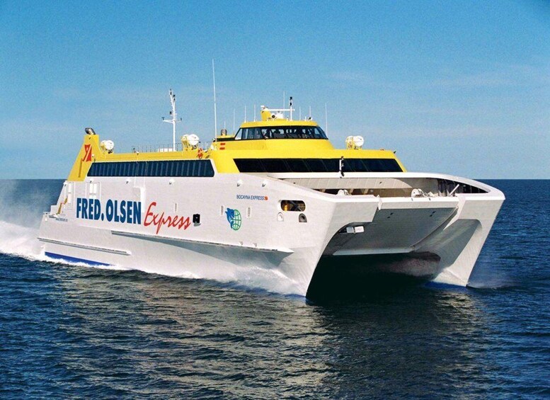 Picture 1 for Activity From Lanzarote: Round-Trip Ferry Transfer to Fuerteventura 5
