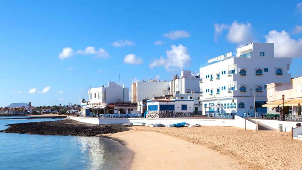 Picture 2 for Activity From Lanzarote: Round-Trip Ferry Transfer to Fuerteventura 4