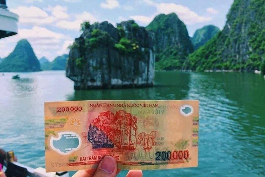 4-Hour Private Cruise Through the Spectacular Ha Long Bay 4
