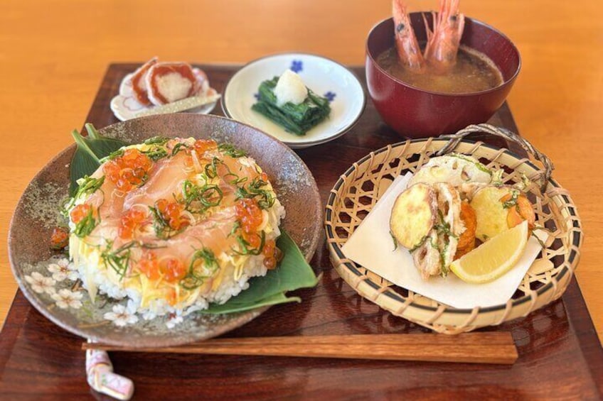 Hokkaido Seafood Chirashi Sushi Experience with Matcha in Sapporo 1