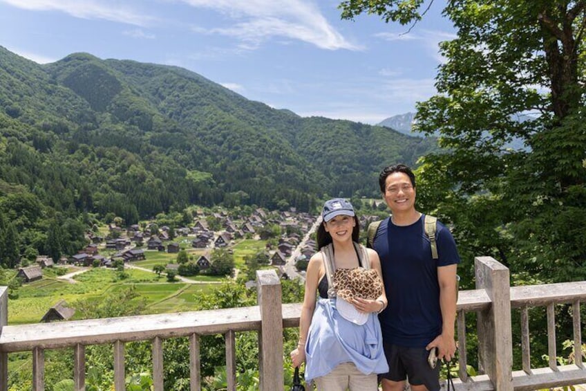 Private Half Day Tour to Shirakawago with English Guide 1