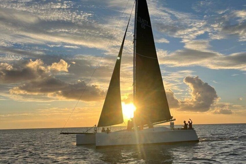 Private Sunset Cruise to Raiatea Sailinity 4