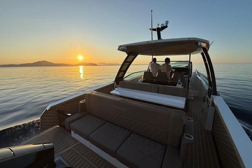 Sunset Speed Boat Experience – Maddalena Archipleago 1