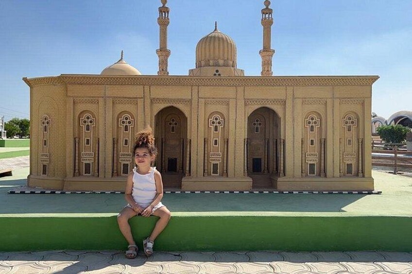 Discover Egypt in One Walk – Mini Egypt Park Tour 5