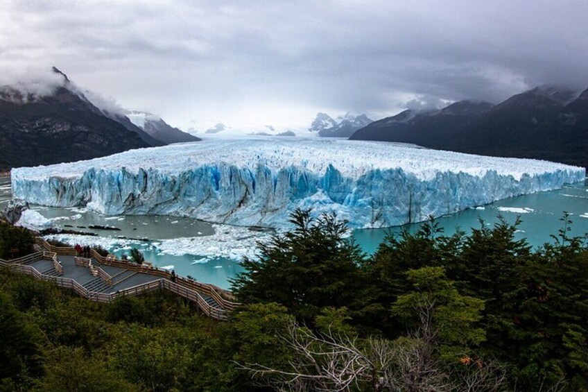 A glacier with a viewing platform. 2