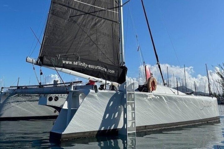 Half day catamaran sailing in the Sailinity Lagoon 3