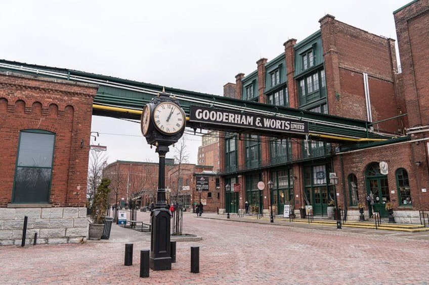 Toronto Distillery District: Whisky Exploration Game and Tour 1