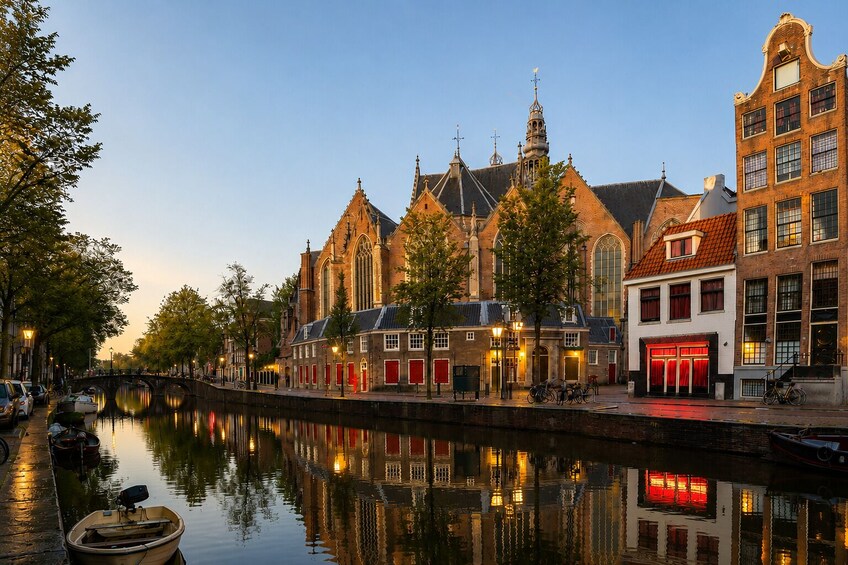 Red Lights, Religion & Trade -  Amsterdam Walking Tour 5