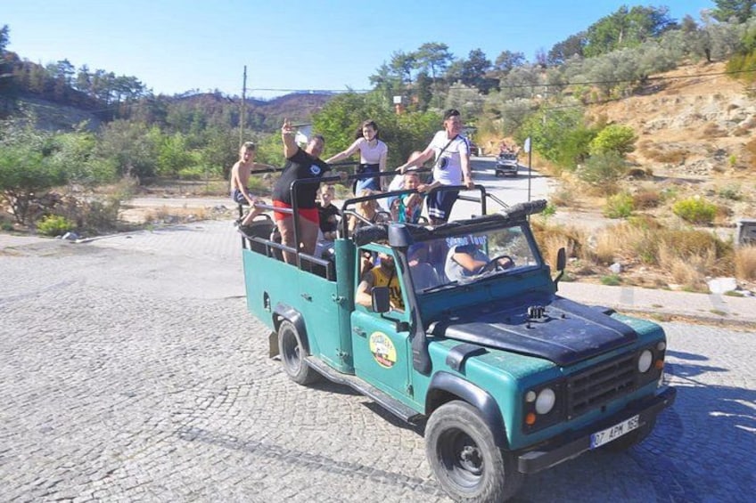 Jeep Safari from Side with Lunch, Green Lake & Hotel Transfer 4