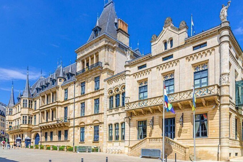 Grand Ducal Palace: The official residence of the Grand Duke, jewel of the Flemish Renaissance. 3