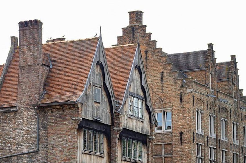 Guided Walking Tour of Bruges with Canal Cruise and Tastings 5
