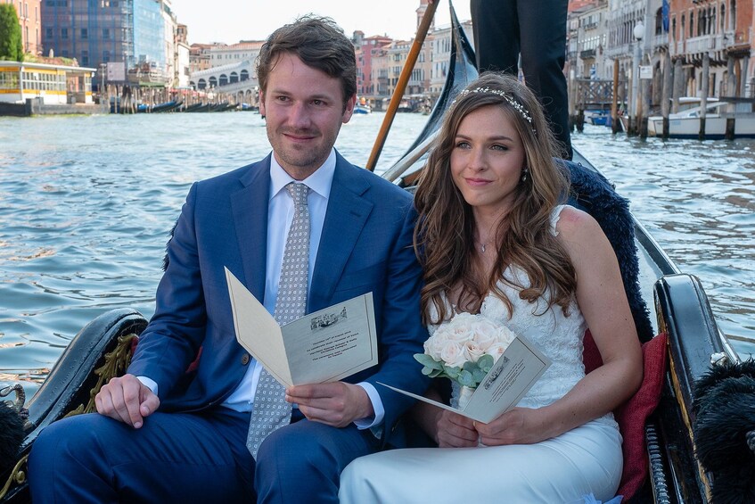 Renew Your Wedding Vows on a Venetian Gondola