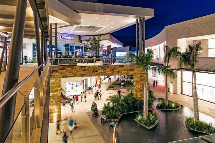 Cancun Shopping Tour with Cancun Viewpoint and Puerto Cancun Mall 3